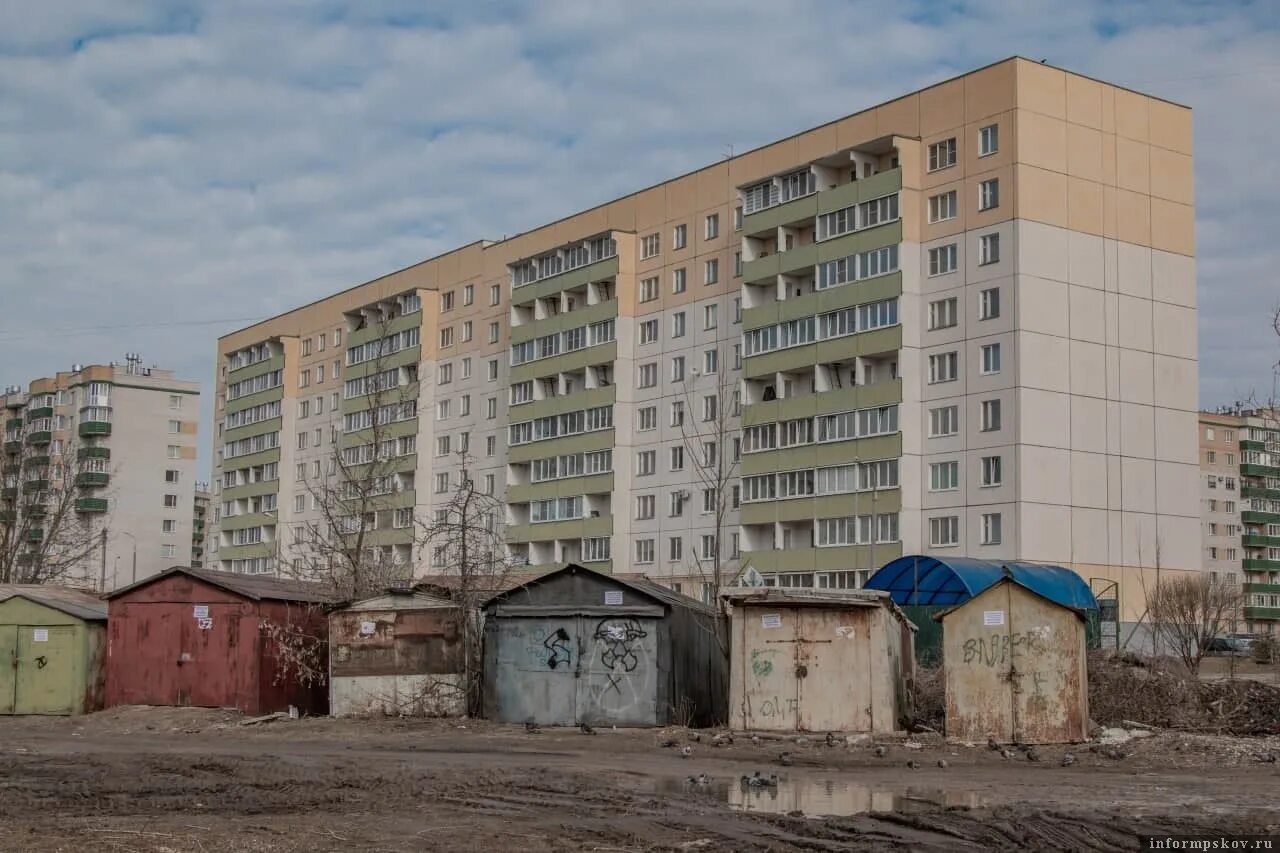 Псковская 6 фото 23 самовольно установленных гаража снесут в Пскове