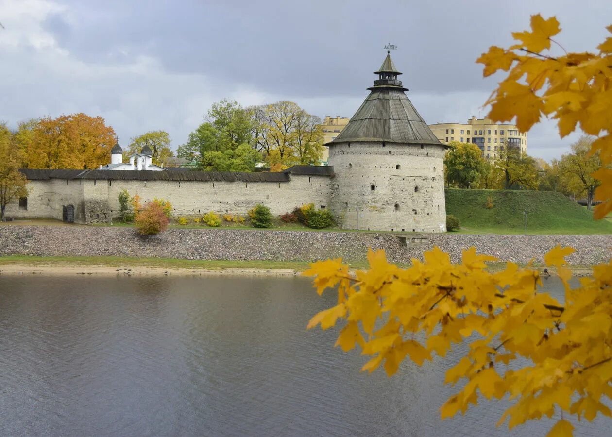 Псковская осень фото Псков - Изборск. Золотая осень