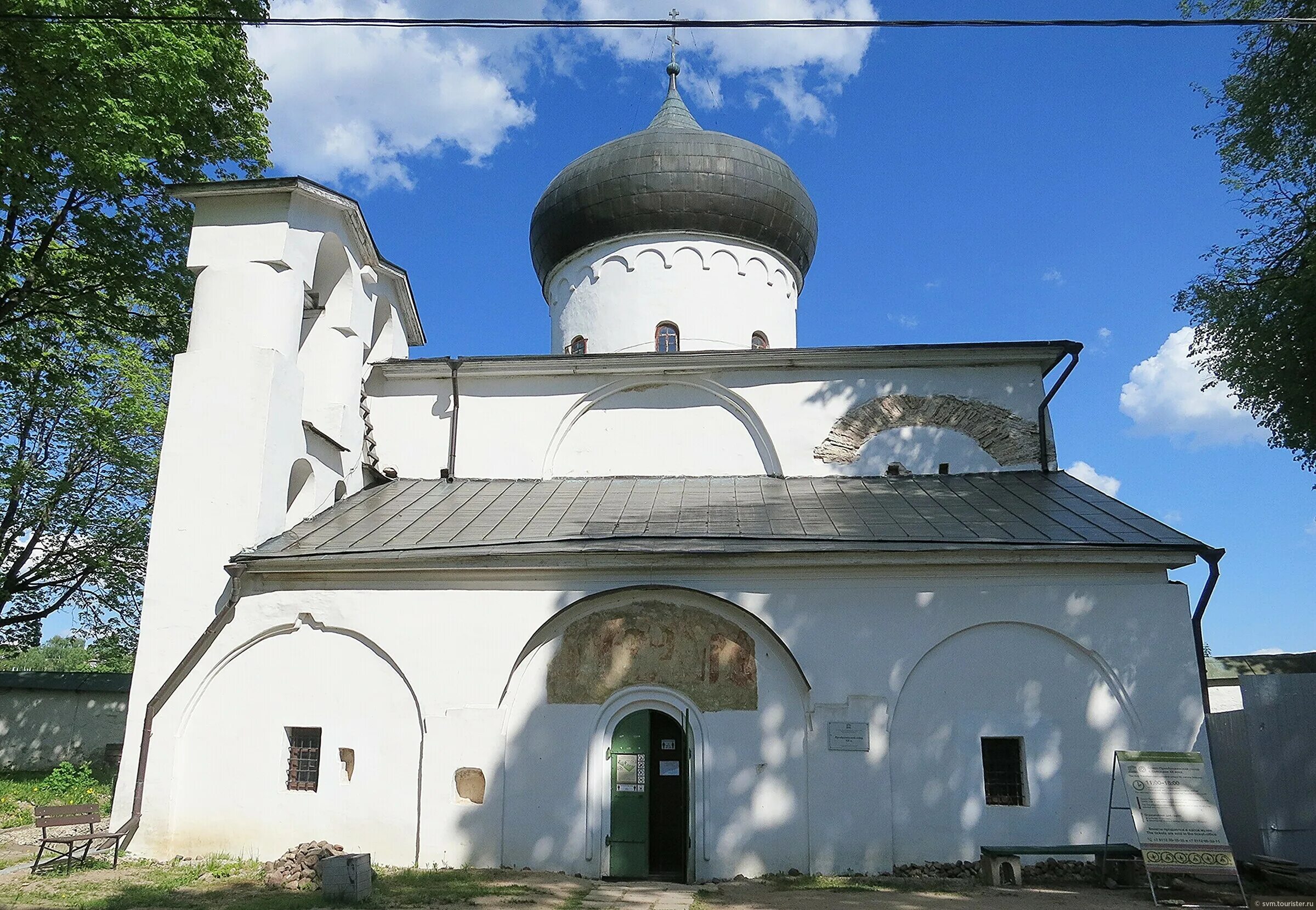 Псковская церковь фото Прогулка по Пскову: часть вторая, Май 2023, отзыв от туриста SVM на Туристер.Ру