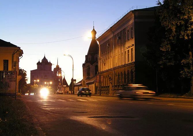 Псковские улицы фото За волшебным чайником. Сколько стоит провести один день в Пскове - Псков - Регио