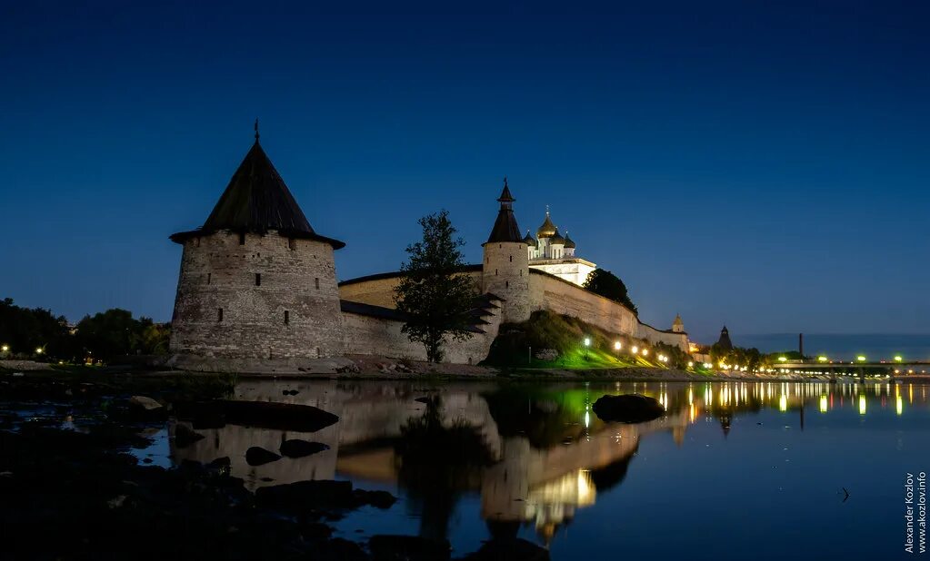 Псковский кремль ночью фото Night Pskov Krom Alexander Kozlov Flickr