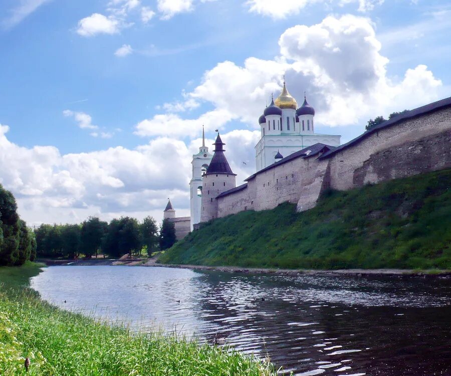 Псковский кремль ул кремль 4 фото Загадочный Псков. Кремль : lenarudenko - ЖЖ