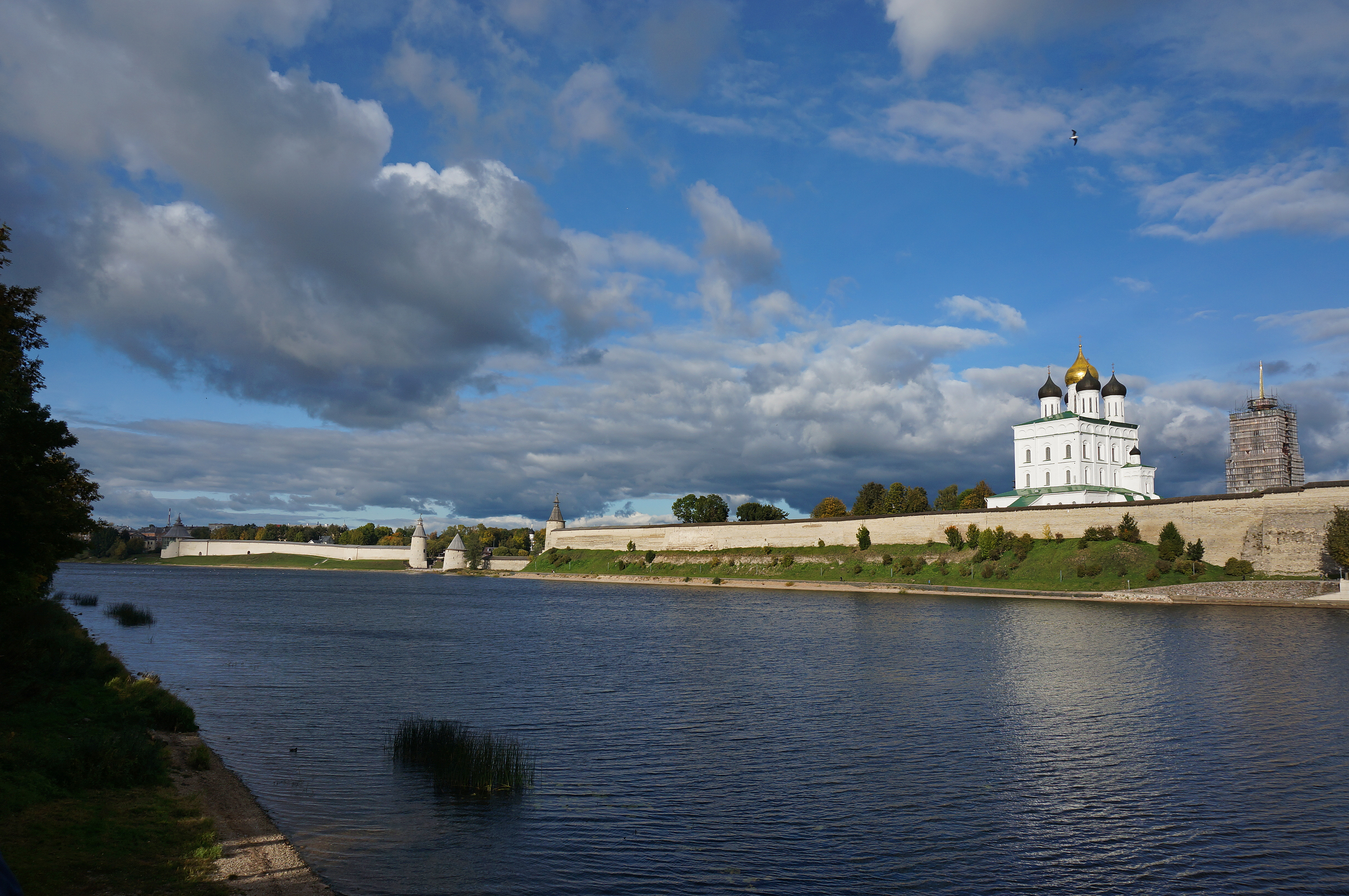 Псковский кремль ул кремль 4 фото File:DSC09474 2022 Псков, Кремль, Ансамбль Псковского кремля.jpg - Wikimedia Com