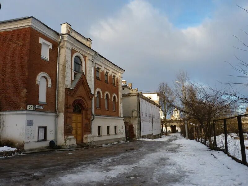 Псковский театр кукол конная ул 3 фото Псков. Старообрядческий моленный дом при дворе Батова (здание Театра кукол) - Ме