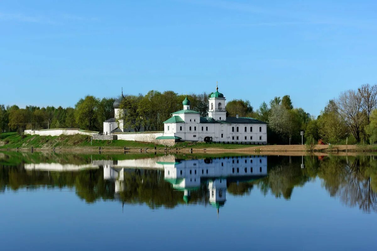 Псковский женский монастырь фото Достопримечательности Пскова. Расскажем, что посмотреть и куда сходить OKvest - 