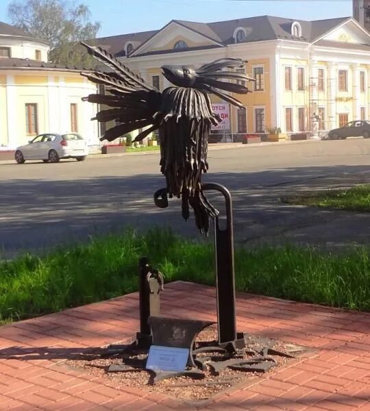 Птица говорун вологда улица сергея орлова фото The monument, "distinguished by intelligence and ingenuity", appeared in Vologda