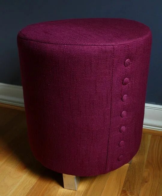 Пуфик своими руками в домашних условиях Make a fancy powder room ottoman. Diy ottoman, Small space seating, Ottoman