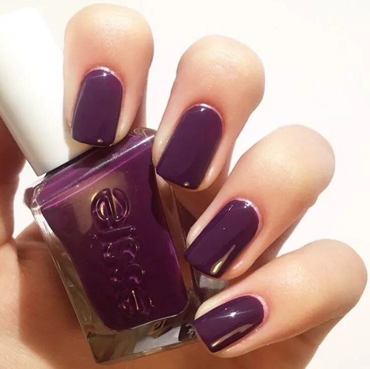 Пурпурный цвет маникюра фото Take the plunge and 'go overboard' with your mani. - essie Plum nails, Plum nail