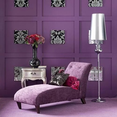 Пурпурный цвет в интерьере Purple living room with chairs trends 2011 " Architecture Idea Modern Home De Pu