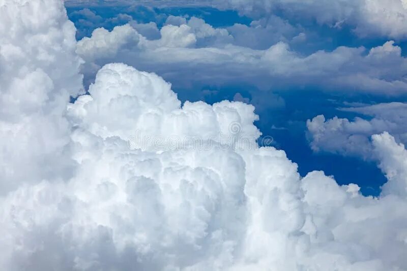 Пушистые облака фото Beautiful Fluffy Clouds in Blue Sky, Cumulus Background Stock Image - Image of f