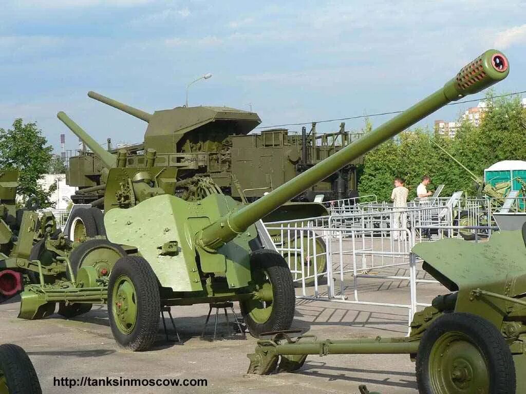 Пушки ссср фото 100-mm field gun model 1944 of the year (BS-3)