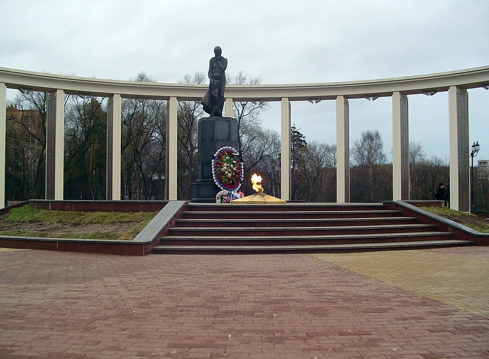 Пушкино московская область достопримечательности фото Файл:Memorial in Pushkino (01474).jpg - Википедия