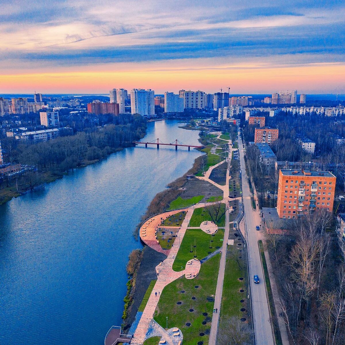 Пушкино москва фото Файл:City of Pushkino. Serebryanka River.jpg - Википедия