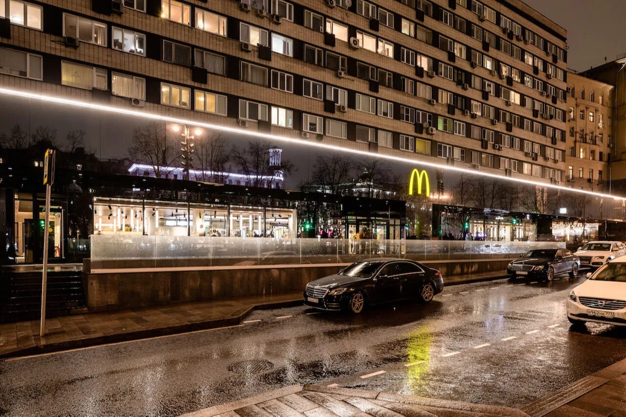 Пушкинская 26 фото McDonald's обновил здание ресторана на Пушкинской. Как это выглядит :: Город :: 