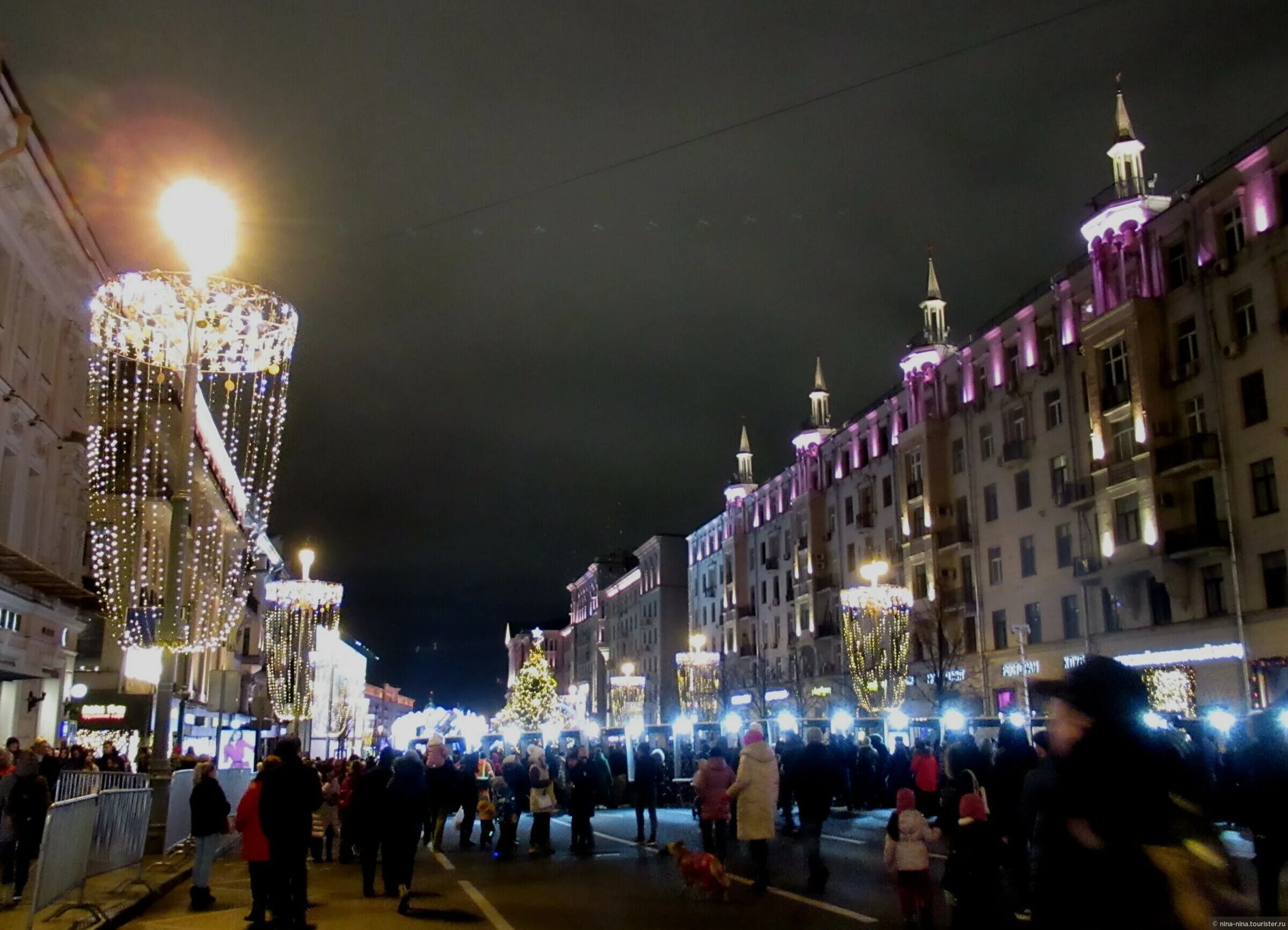 Пушкинская москва тверская улица фото и видео Тверская улица Москвы в новогодние праздники 2020 Развлечения Селдон Новости