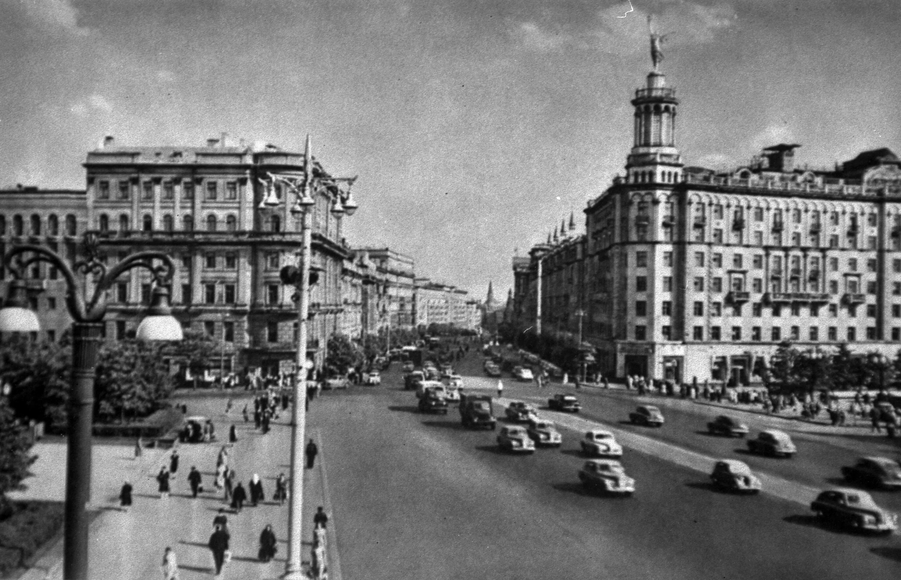 Пушкинская площадь тверская ул 14 фото Pushkin Square - Узнай Москву