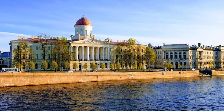 Пушкинский дом наб макарова 4 фото Литературный музей 20 век в санкт петербурге Rome-Tour.ru