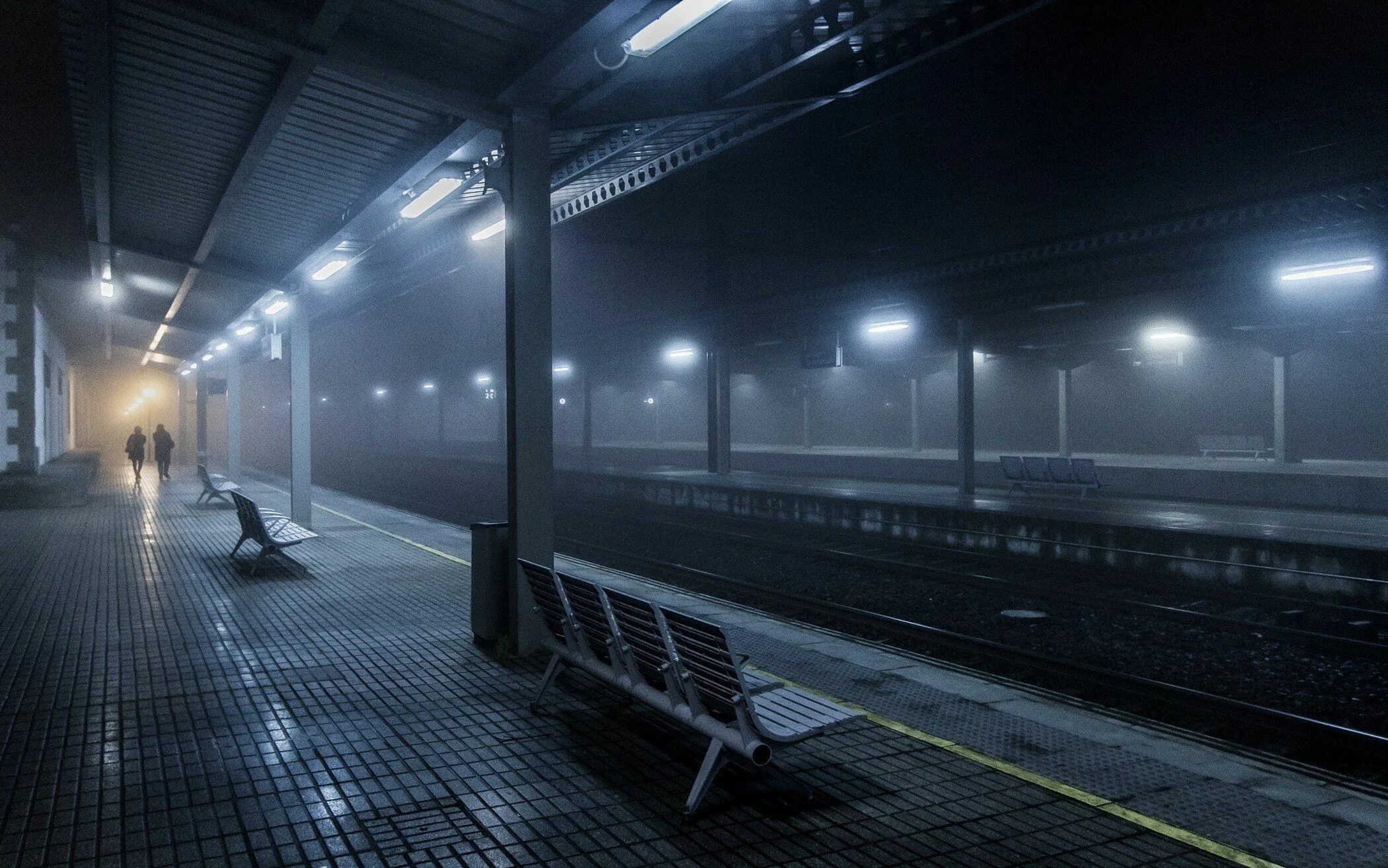 Пустой вокзал фото HD wallpaper: urban train station lights railway people bench blue mist spain ni