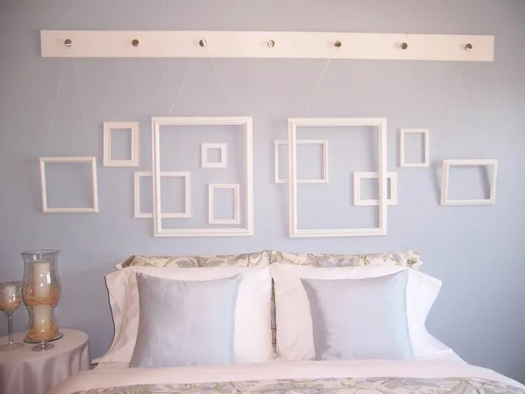 Пустые рамки на стене в интерьере Sign-in Bedroom wall decor above bed, Empty frames, Wall decor bedroom