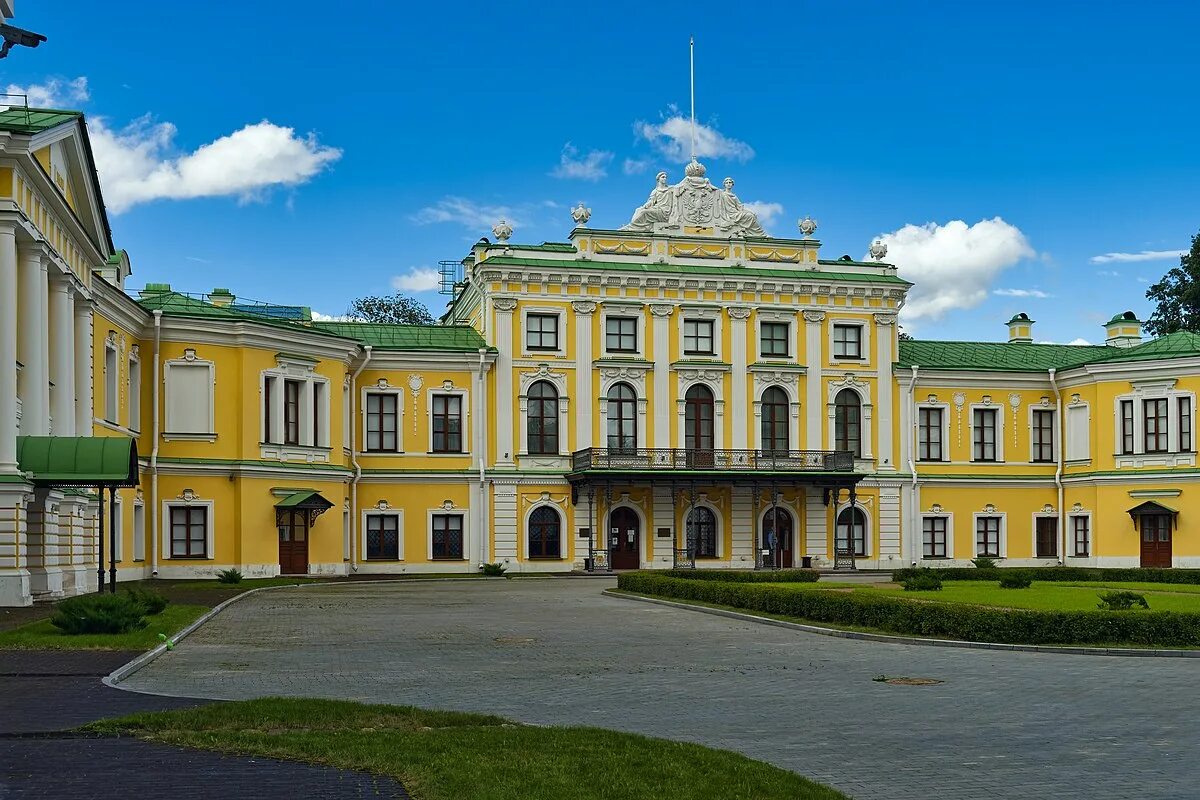 Путевой дворец тверь фото File:Tver. Travel Palace P7221294 2350.jpg - Wikipedia