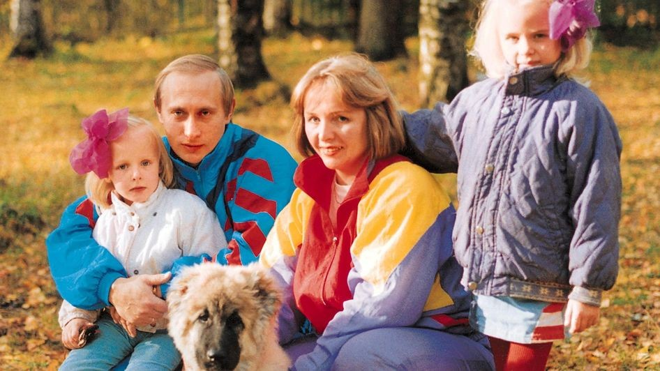 Путин биография личная жизнь дети фото 7 любопытных фактов из жизни Путина, о которых многие не знают Этому не учат в ш