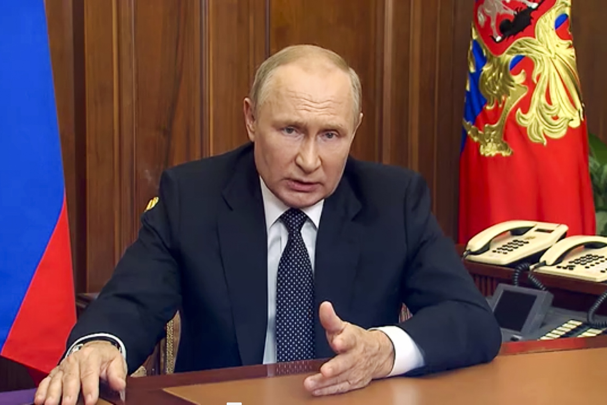 Путин фото сейчас Putin Ups the Ante on a War That’s Going Wrong - Bloomberg