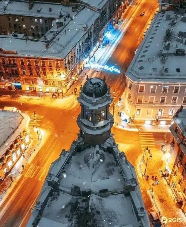 Пять углов в санкт петербурге фото Five Corners - the most famous crossroads of the Northern capital One of the mos