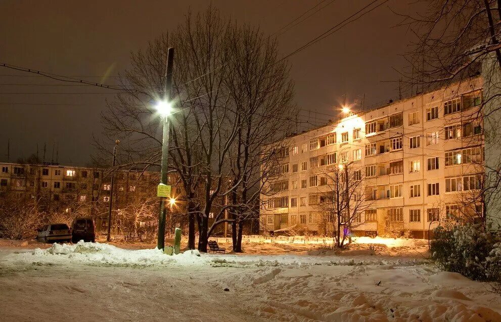 Пятиэтажка зимой фото Когда тебя предают впервые, это как выстрел в упор. 2003 год Дмитрий 62 Дзен