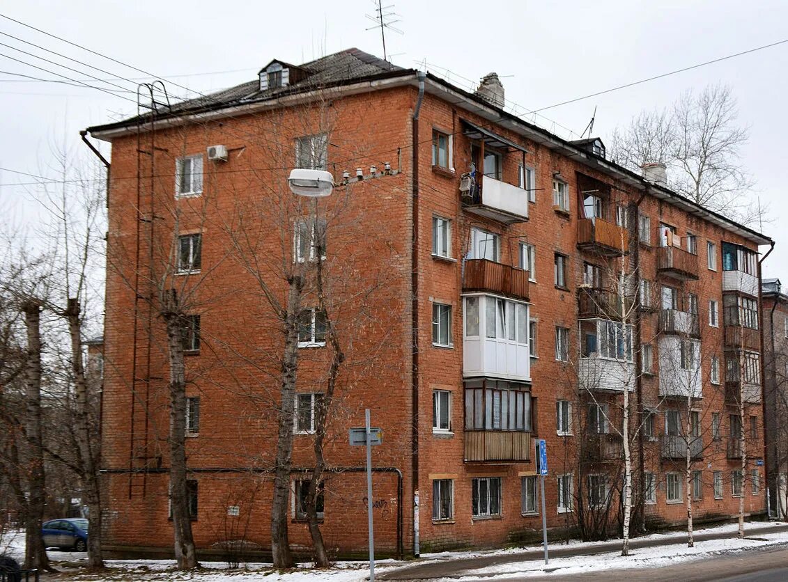 Пятиэтажное здание фото Купить 2-комнатную квартиру, 45 м² по адресу Краснодарский край, Армавир, Черёму