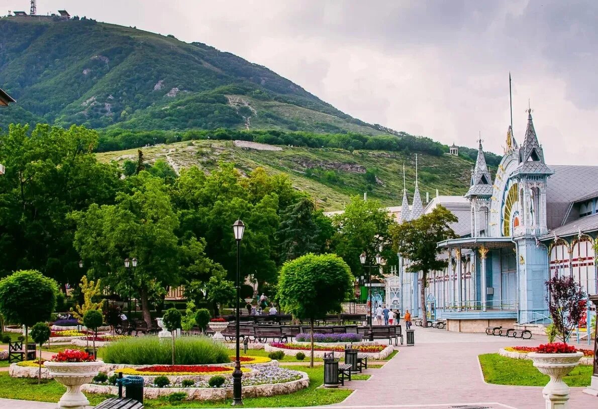 Пятигорск май фото Коттеджный посёлок "Родники" в Ставропольском крае - цены, фото, генплан, объект