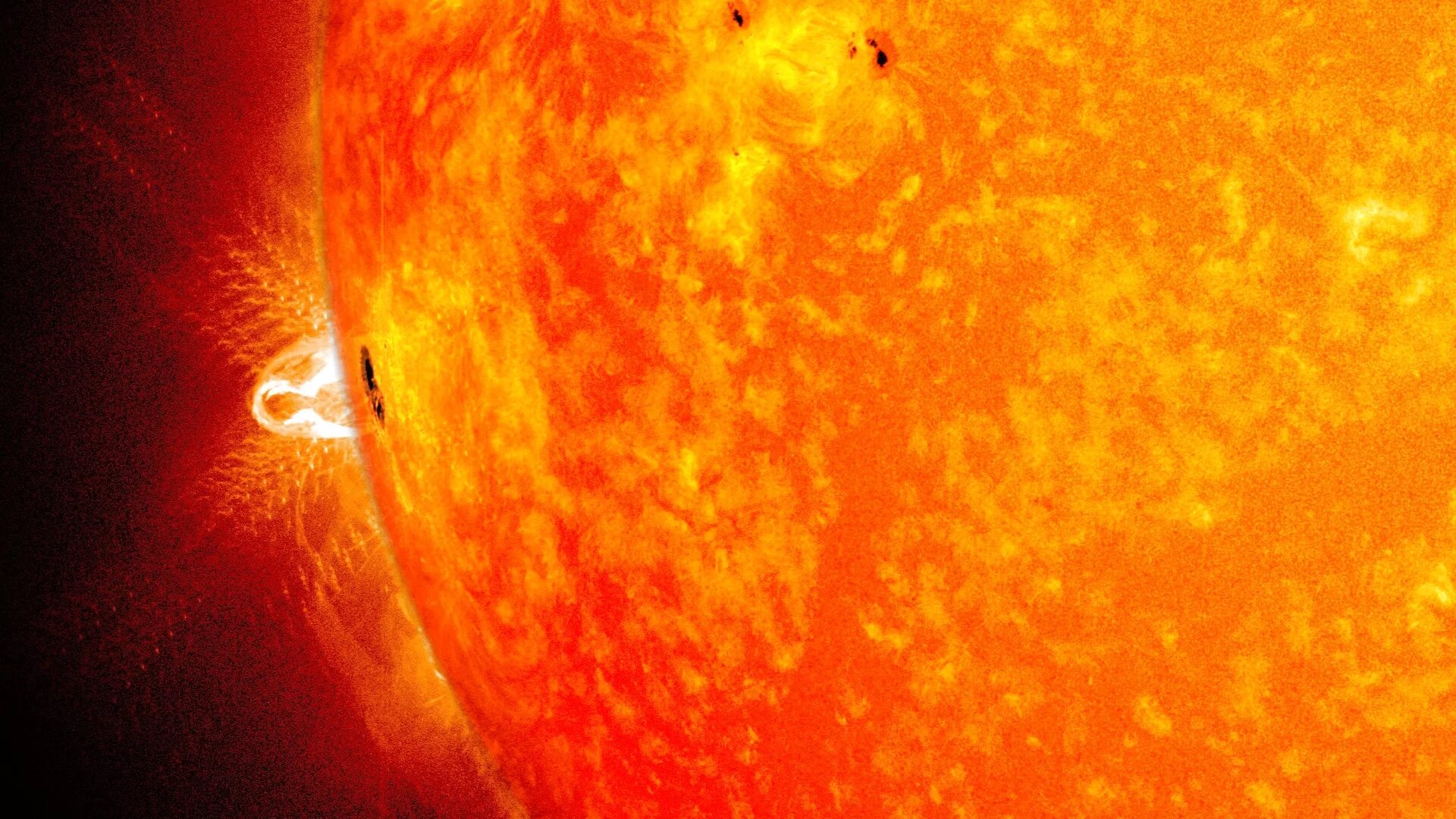 Пятна на солнце фото NASA SVS NASA's SDO Provides Images of Significant Solar Flare