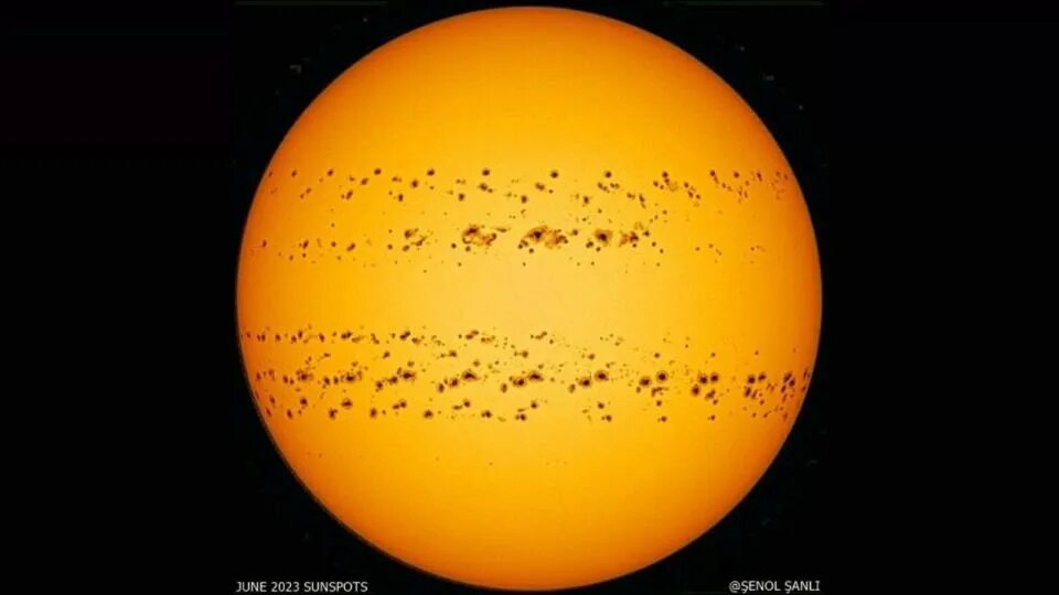 Пятна на солнце фото Sunspot numbers hit 20-year high, indicating the sun is fast approaching its exp