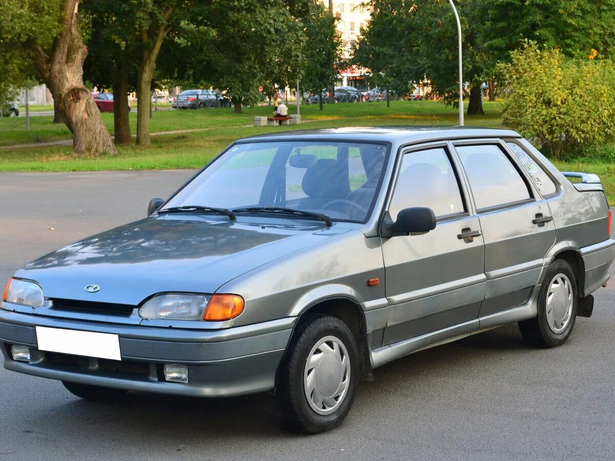 Пятнашка машина фото Купить б/у Lada (ВАЗ) 2115 1997-2012 1.5 MT (78 л.с.) бензин механика в Санкт-Пе