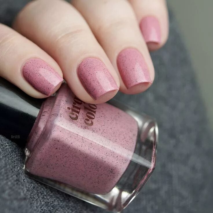 Пыльная роза маникюр на короткие Cirque Colors ROSE CANYON Rose pink nail polish, Rose pink nails, Nail polish