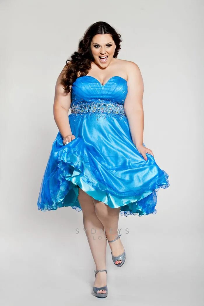 Пышка в платье фото It's time to party in this very adorable blue sweetheart neckline strapless plus