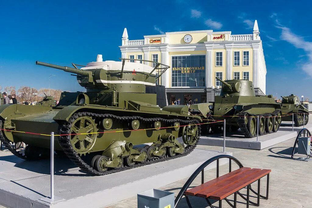 Пышма музей военной техники фото Museum of military equipment "Military glory of the Urals." Artillery and armore