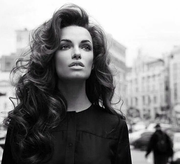 Пышная прическа на длинные волосы Big hair Hollywood hair, Old hollywood hair, Big hair curls