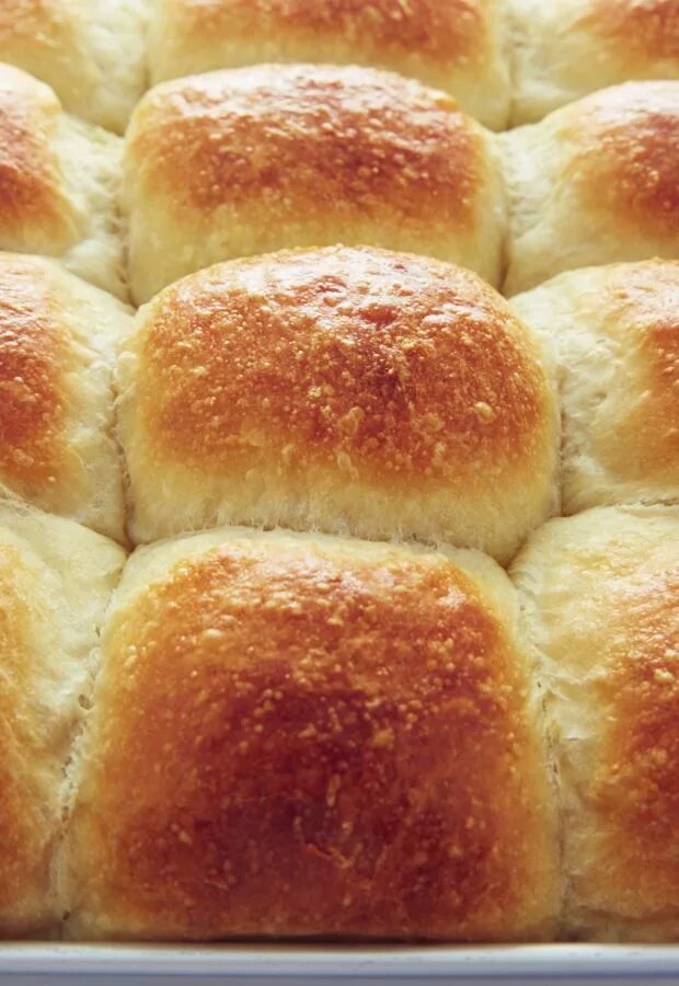 Пышные булочки на кефире с фото Vanishing Yeast Rolls Recipe - i, Food Blogger Recipes, Yeast bread recipes, Coo