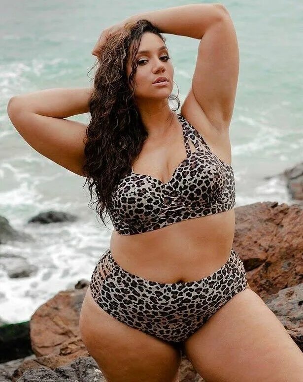 Пышные формы фото в домашних условиях Pin by G. A. on Celebrity Brunette Erica lauren, Swimsuit buy, Plus size swimsui