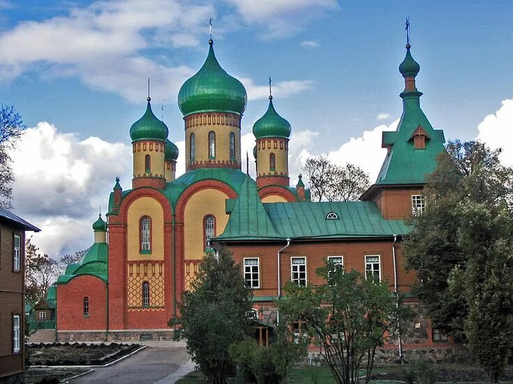 Пюхтицкий монастырь фото Пюхтицкий Успенский женский монастырь Куремяэ, Эстония. (с изображениями) Соборы