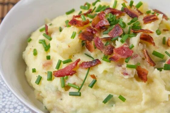 Пюре с луком рецепт с фото Bacon Cheddar Mashed Potatoes Recipe - Food.com Recipe Recipes, Dinner party rec