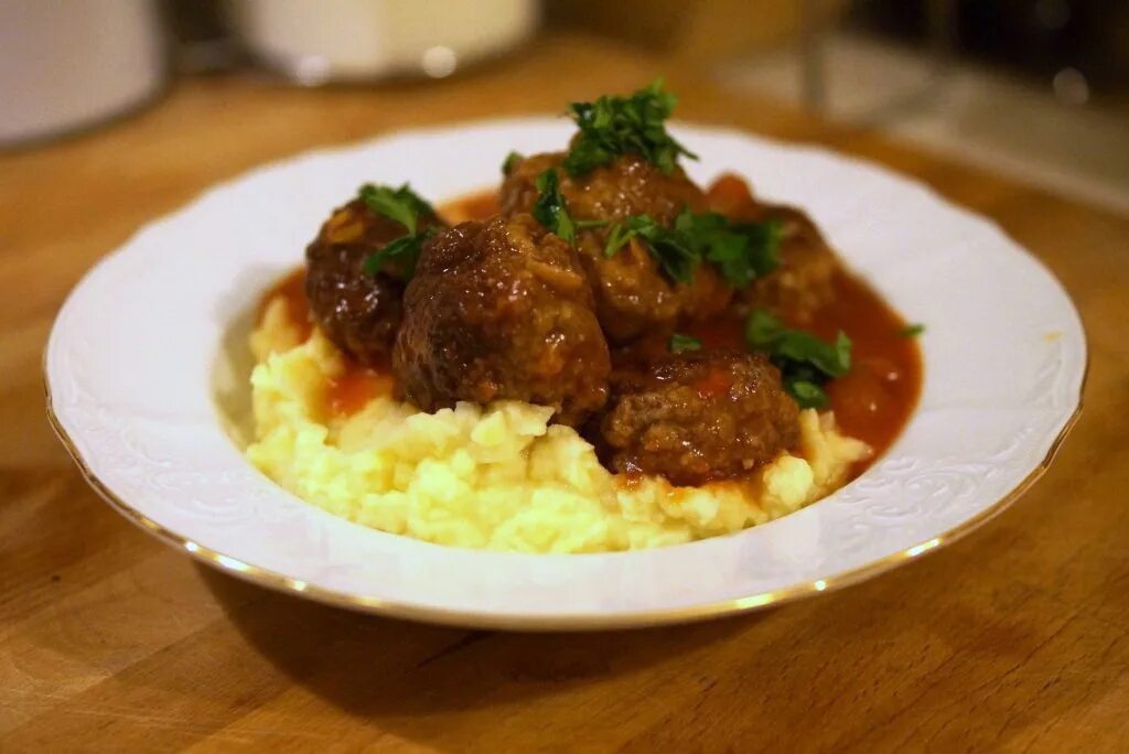 Пюре с мясом фото Beef stew with mashed potatoes Products: Meat of beef (veal) without bones - abo