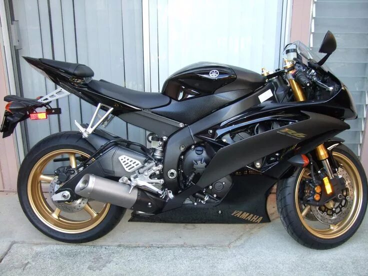 Р 6 фото Yamaha R6 Black & Gold Yamaha r6 black, Yamaha r6, Crotch rocket