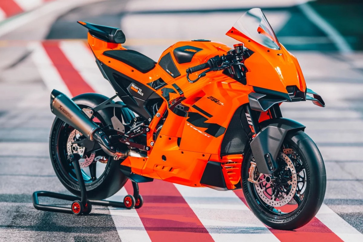 Р ново фото Фото: KTM 990 RC R без комуфляжа на EICMA 2024 / МОТОГОНКИ.РУ