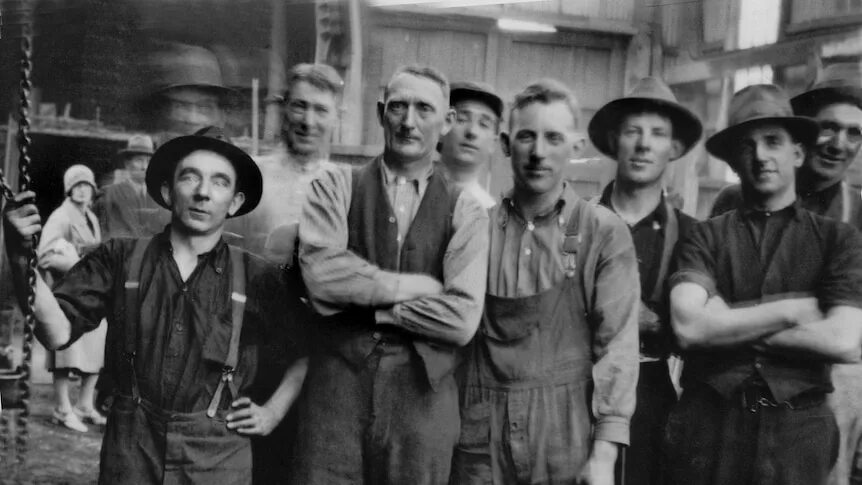 Рабочий класс фото Museum call-out for old photographs to pay tribute to ex-railway workers - ABC N