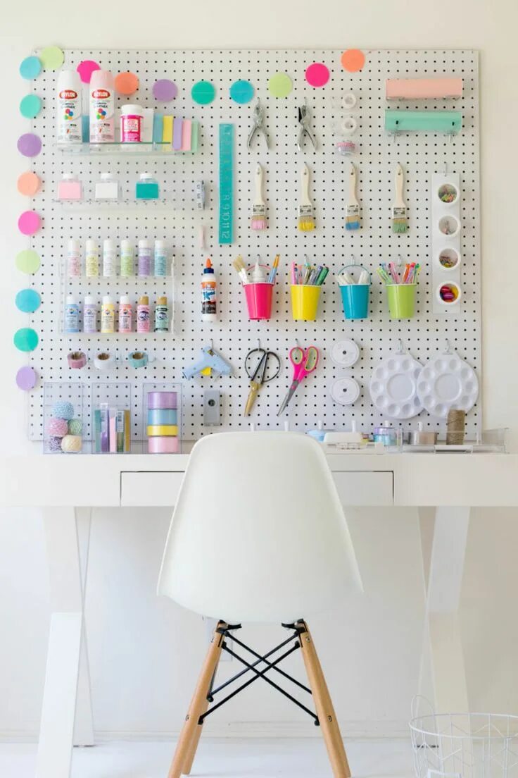 Рабочий стол декор своими руками How to build your own DIY Craft Station Study room decor, Pegboard craft room, R