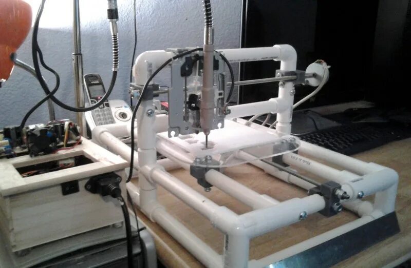 Работа самодельных станков Unorthodox Home-made CNC Machine Hackaday