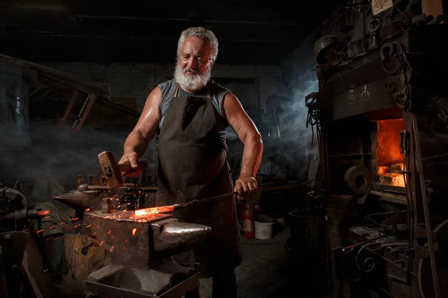 Работы кузнецов фото Photo contest Man with beard - 35AWARDS