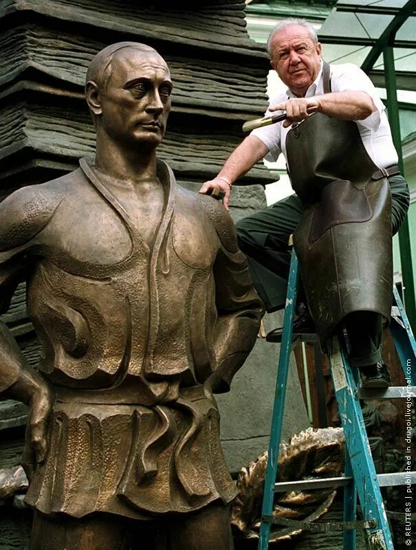 Работы зураба церетели фото Putin Paladin FullPlate Statue, Paladin, Presidents