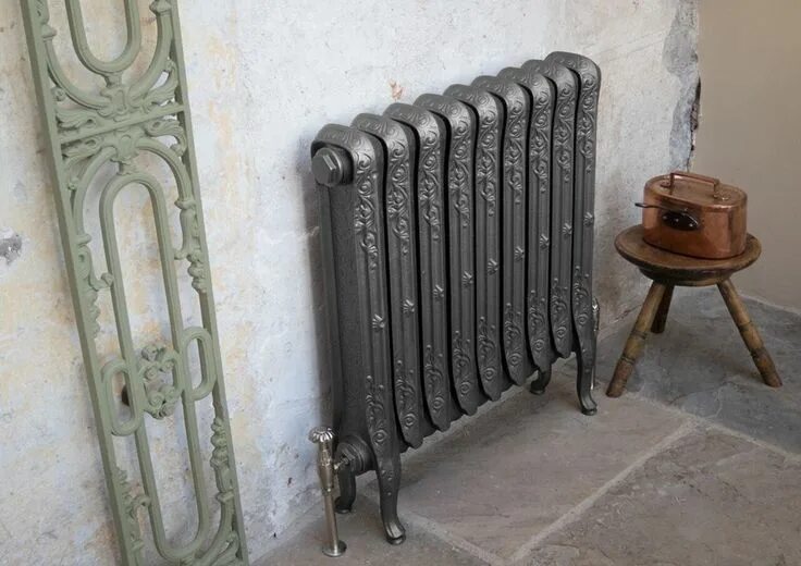 Радиаторы старые фото Cast iron radiators and Architectural Antiques for your home in 2019 Radiators, 